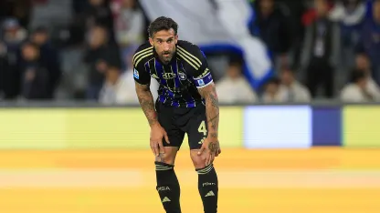 Il Napoli cerca di blindare la Champions contro il Pisa