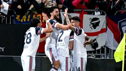 Cagliari salvo, il Lecce tiene dietro la Cremonese