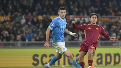 Derby del Sole tra Napoli e Roma: notte rovente al Maradona