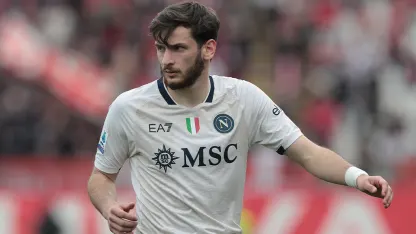 Kvaratskhelia discovers Naples in 'Made in Italy'