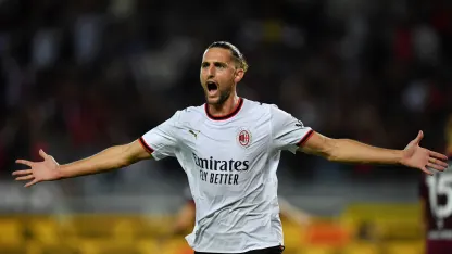 AC Milan v Venezia kicks off Matchday 2