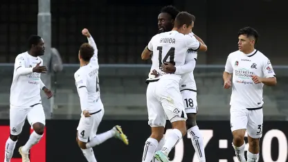 FUORI DALLA ZONA ROSSA