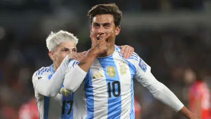 Nico Paz contro Dybala: il tango dei numeri 10