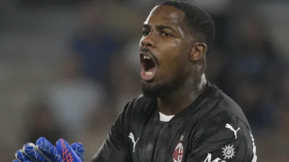 Magic Mike Maignan Is Back!