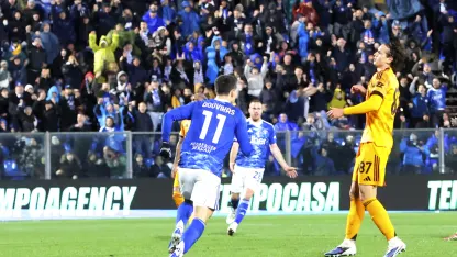 Como-Roma 2-1, lariani al quarto posto
