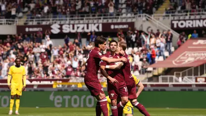 Torino-Hellas Verona 2-1, granata vicini a quota 40 punti