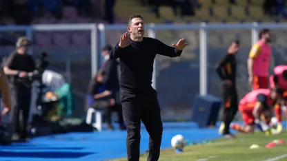 Lecce-Cremonese, duello salvezza a distanza