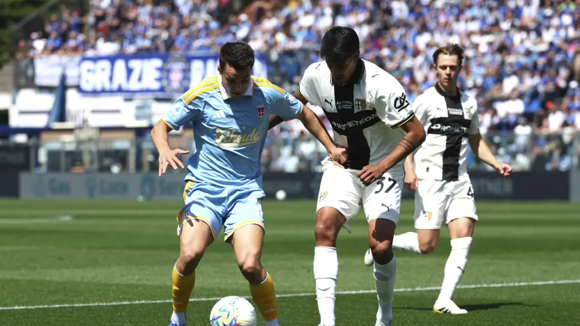 Como 1907 v Parma Calcio 1913 - Serie A
