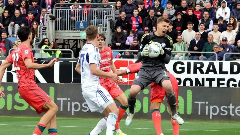 Cagliari Calcio v Como 1907 - Serie A