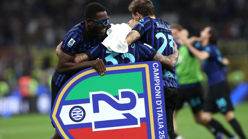 FC Internazionale v Parma Calcio 1913 - Serie A