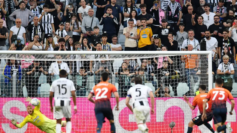 Juventus FC v Genoa CFC - Serie A