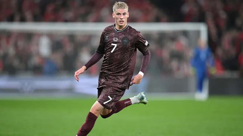 e0957c4a-6d78-40c8-a7c6-45f1030a3d3d