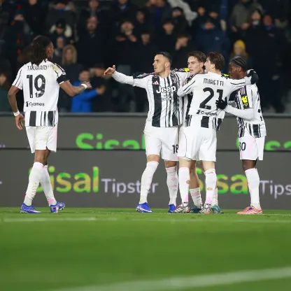 LA JUVENTUS SCALA LA CLASSIFICA
