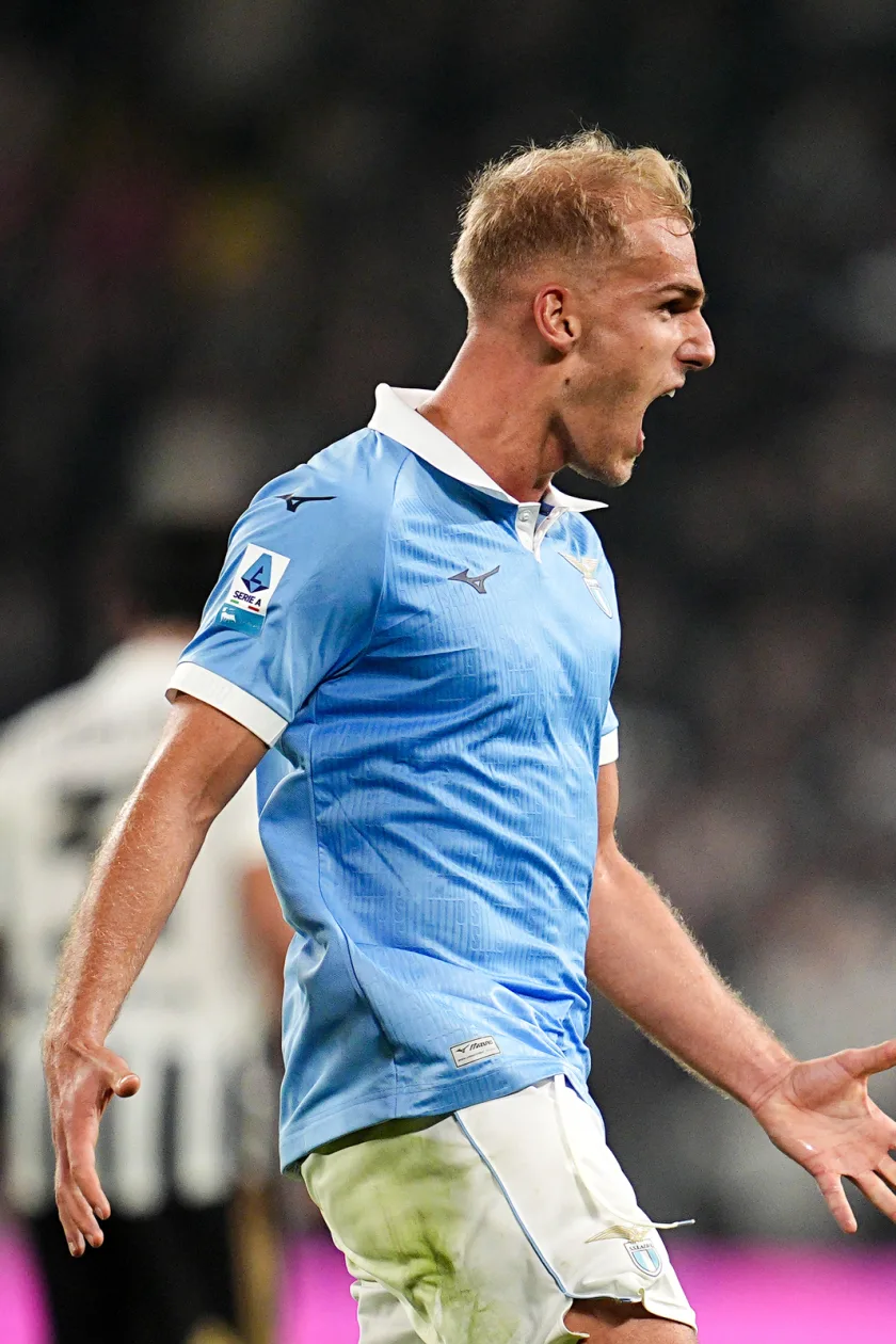 Juventus-Lazio 0-3, biancocelesti primi con l'Inter