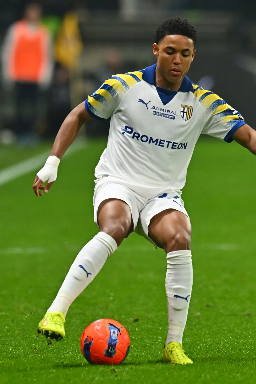 Parma-Fiorentina apre l'ultima del 2025