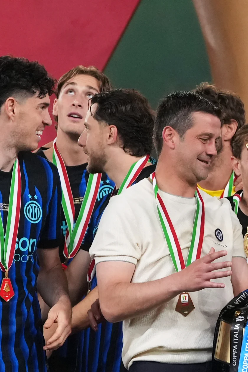 La conferenza stampa di Mister Chivu