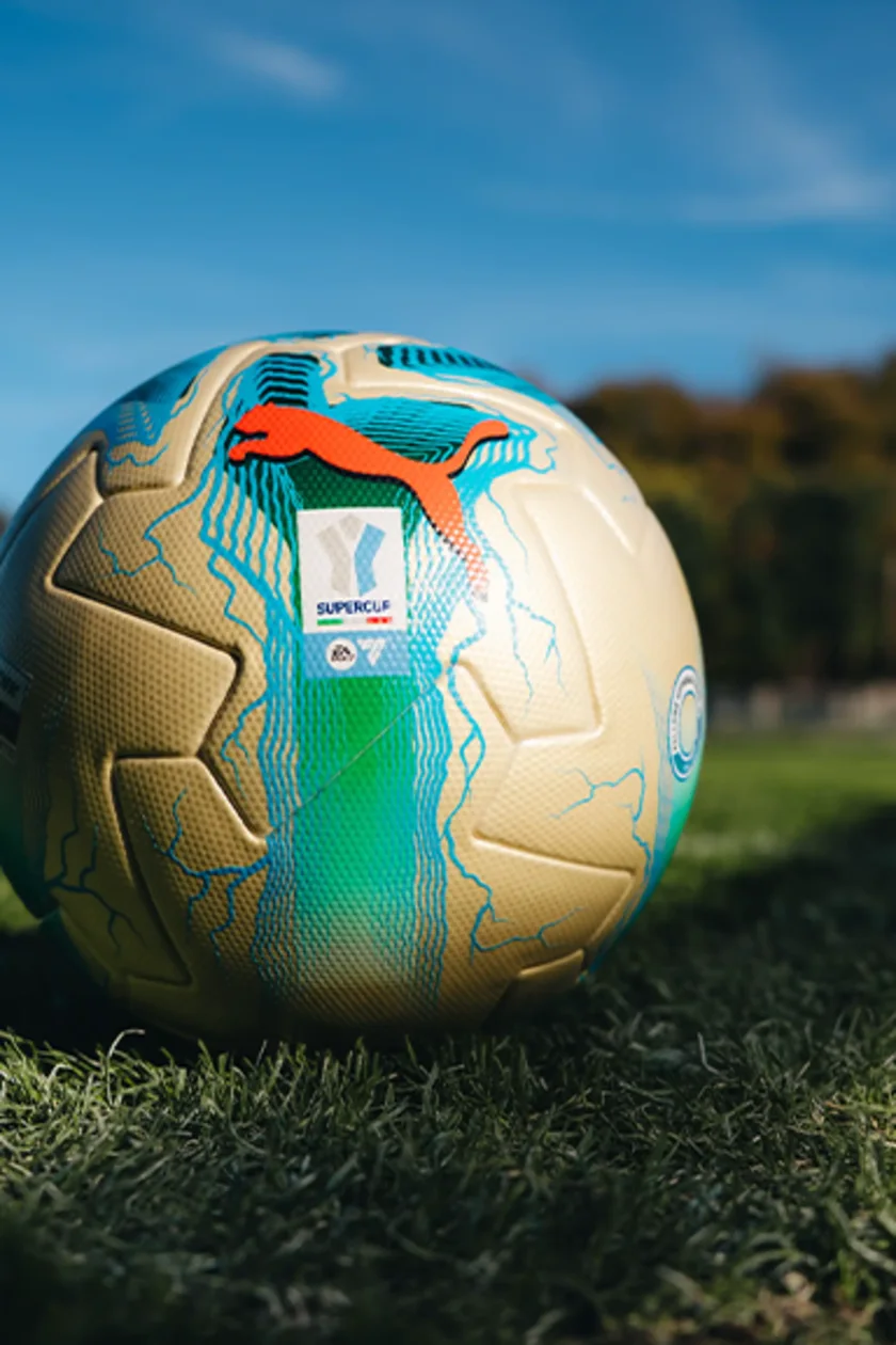 GOAL BALLS OF THE EA SPORTS FC SUPERCUP WITH BAZR