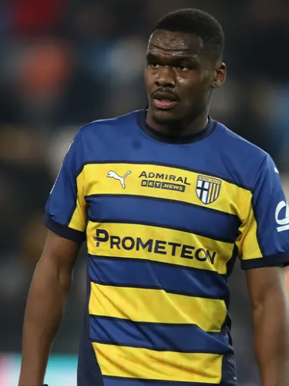 Parma aiming to move towards safety against Como