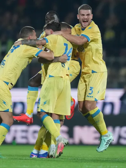 Frosinone-Lecce 5-1, ciociari sesti