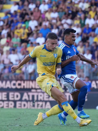 Frosinone-Como 2-0, ciociari a 10 punti