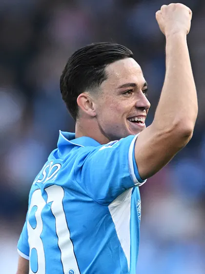 Scudetto race: Napoli to host Genoa