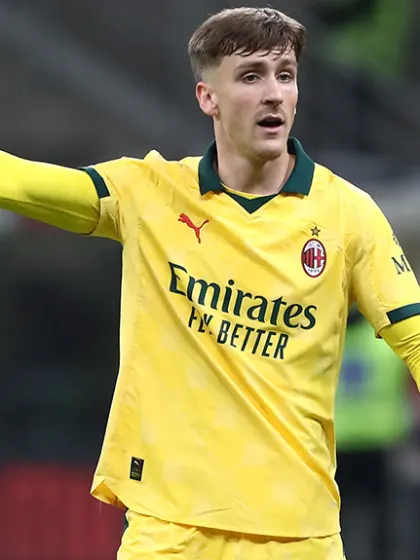 AC Milan v Pisa: top versus bottom