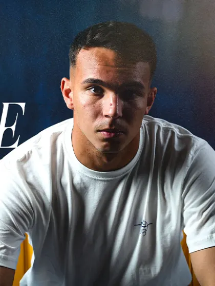 Giovane è il nuovo attaccante del Verona 