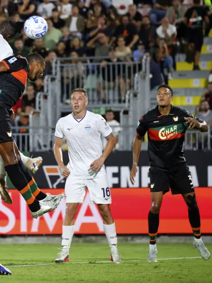 Venezia-Lazio 0-2, Gattuso primo in classifica