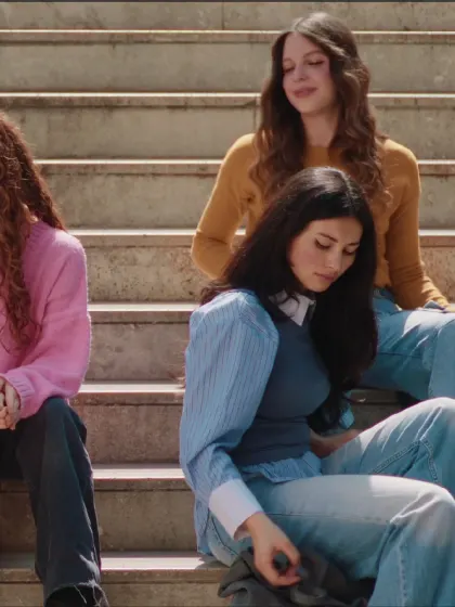 Uso consapevole delle tecnologie digitali: lo spot “Uno smartphone per amico” della Presidenza del Consiglio dei Ministri scende in campo negli stadi della Serie A Enilive