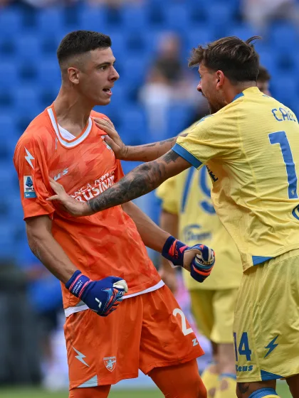 Frosinone vs. Sassuolo kicks off Matchday 7