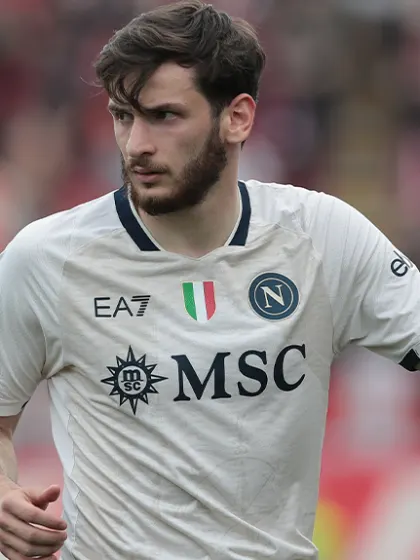 Kvaratskhelia discovers Naples in 'Made in Italy'