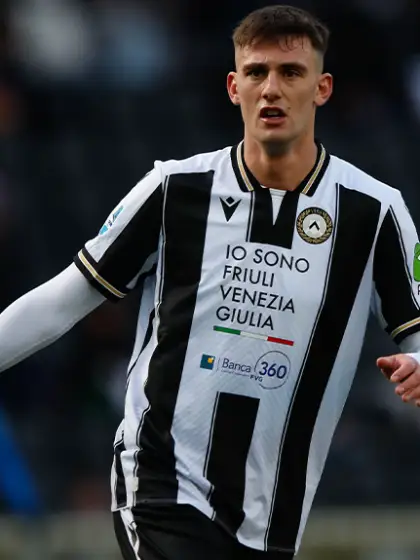 
Fiorentina head to Udine in pursuit of Europe