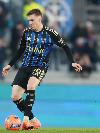 Juve head to Pisa to keep climbing 