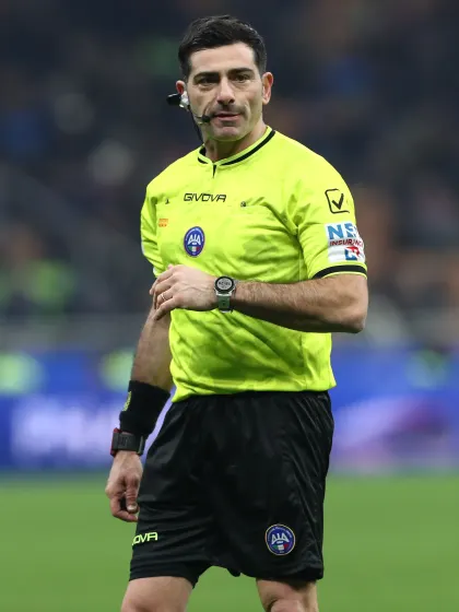 The referees for the 37th round