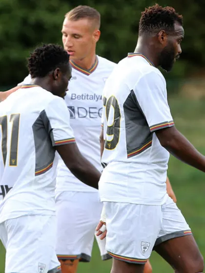 Lecce a caccia del poker salvezza