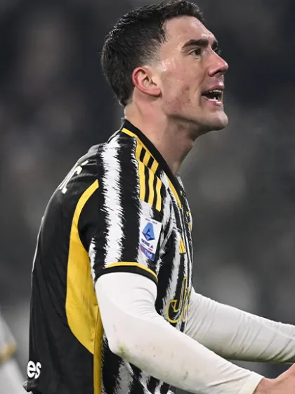 Juve away to Frosinone to try to catch up