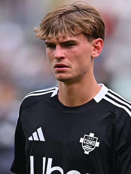 Cagliari aiming to secure survival in Como 