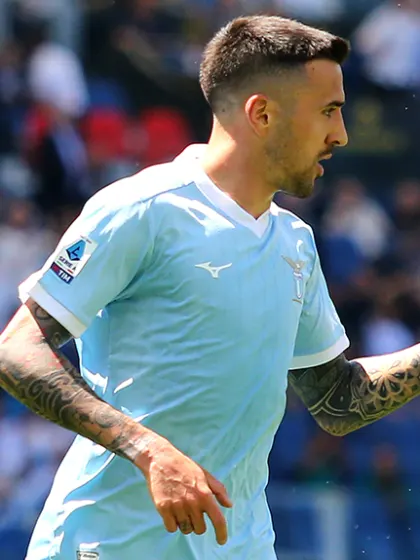 Lazio against Sassuolo to chase down Roma