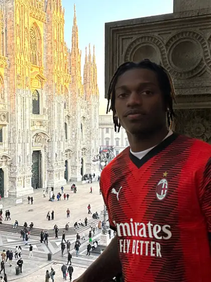 Leao explores Made in Italy in Milan