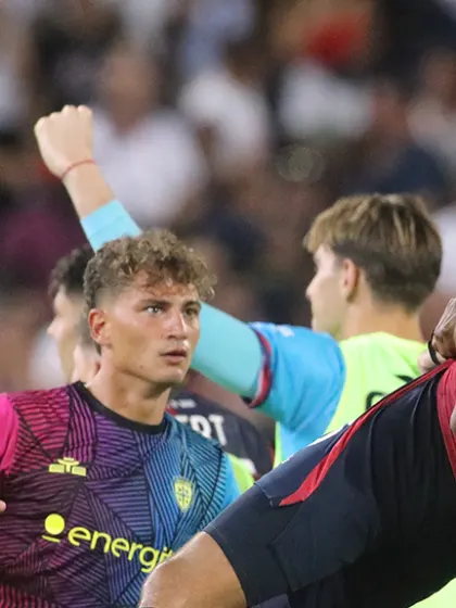 Il Cagliari è la squadra più ‘alta’ del mondo!