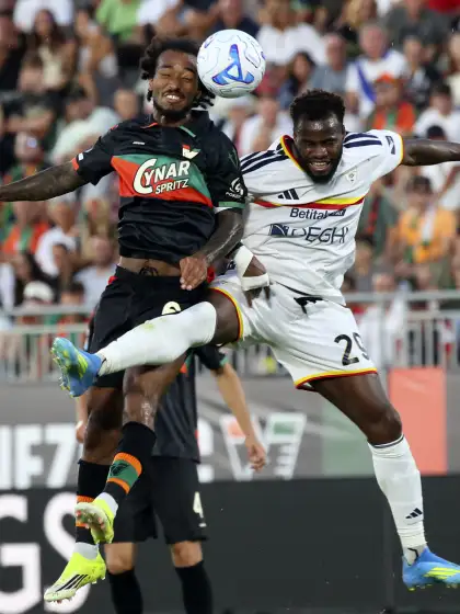 Venezia-Lecce 0-2, parte bene Di Francesco