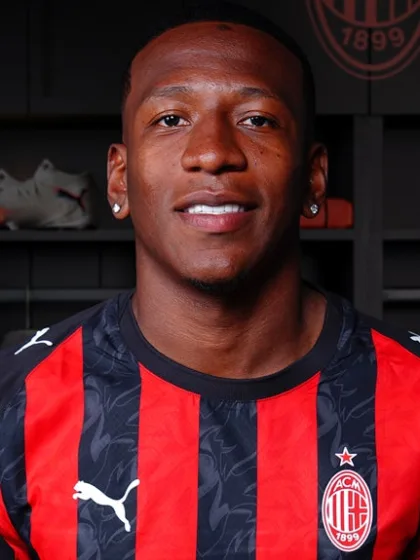 Pervis Estupiñán: AC Milan’s new left wing-back