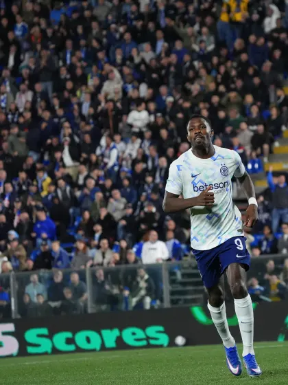 Como-Inter 3-4, i nerazzurri volano a +9 sul Napoli