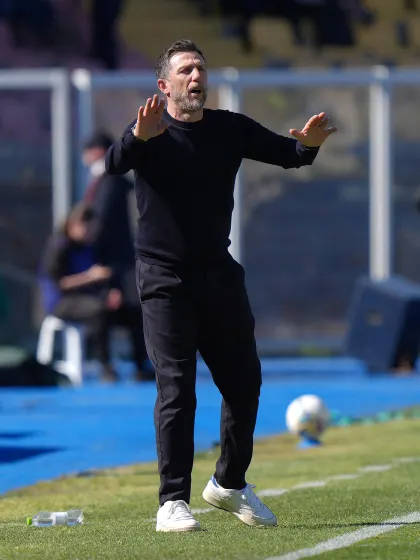 Lecce-Cremonese, duello salvezza a distanza